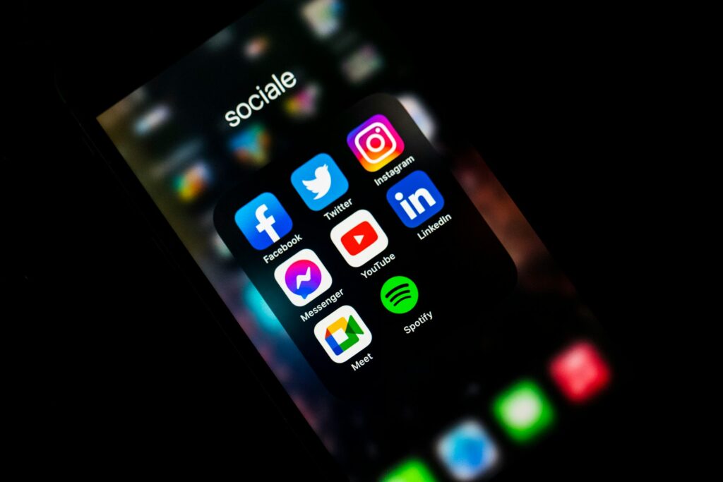 application réseaux sociaux mobile